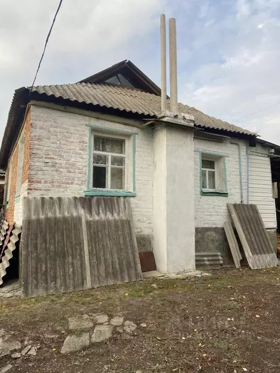 Дом в Белгородская область, Корочанский район, Проходенское с/пос, с. ... - Фото 1