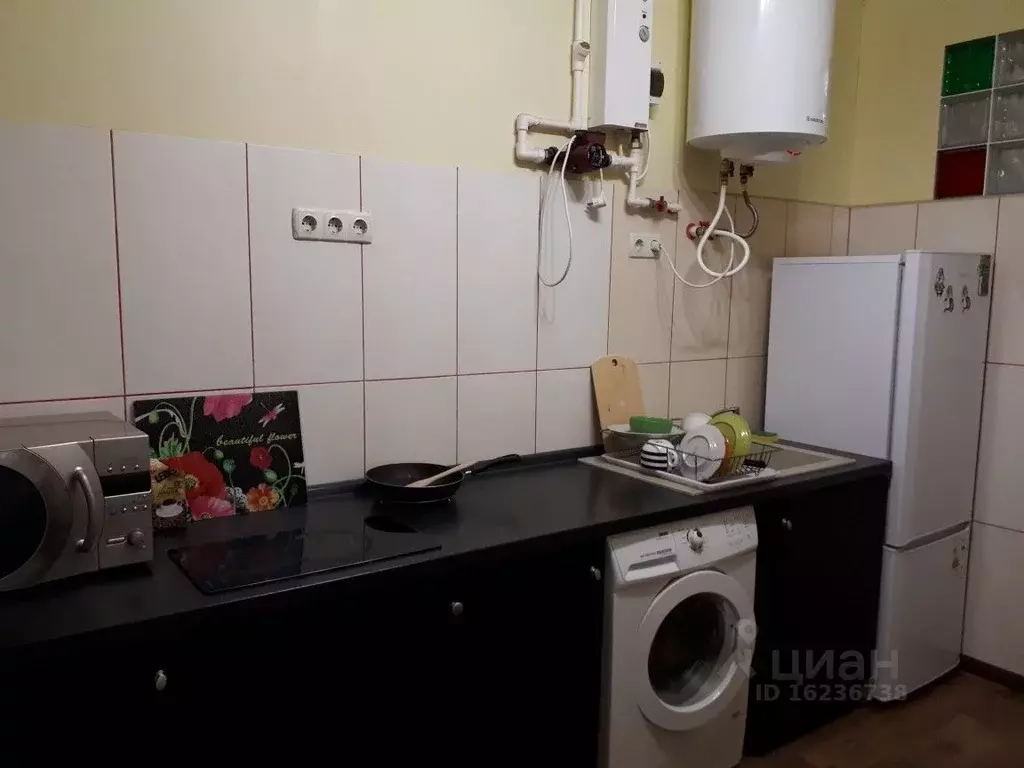 2-к кв. Крым, Симферополь ул. Донская, 26А (62.0 м) - Фото 1