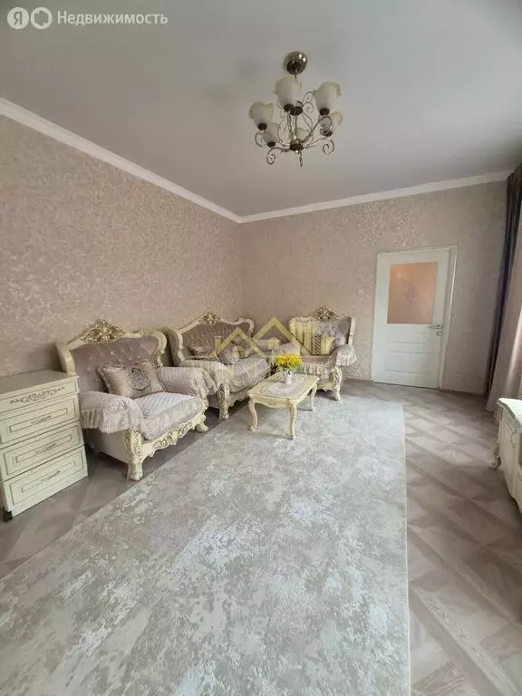 Дом в Республика Северная Осетия — Алания, Владикавказ (180 м) - Фото 0