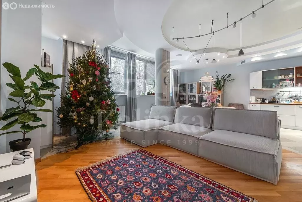 4-комнатная квартира: Москва, проезд Загорского, 11 (150 м) - Фото 0