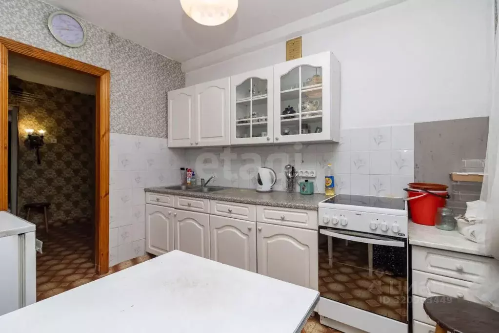 3-к кв. Красноярский край, Красноярск Кольцевая ул., 24а (62.5 м) - Фото 0