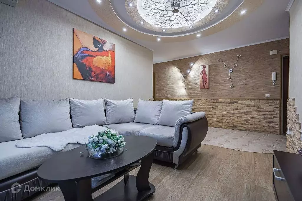 Продаётся 3-к квартира, 60.9 м - Фото 1