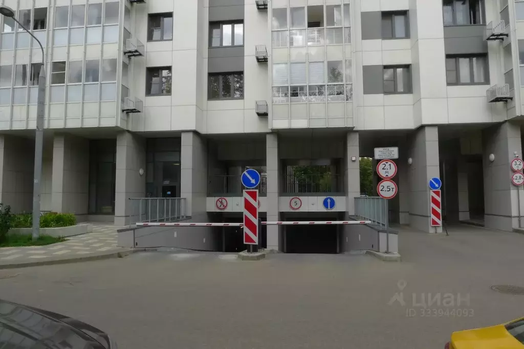 Гараж в Москва Веерная ул., 26А (15 м) - Фото 2