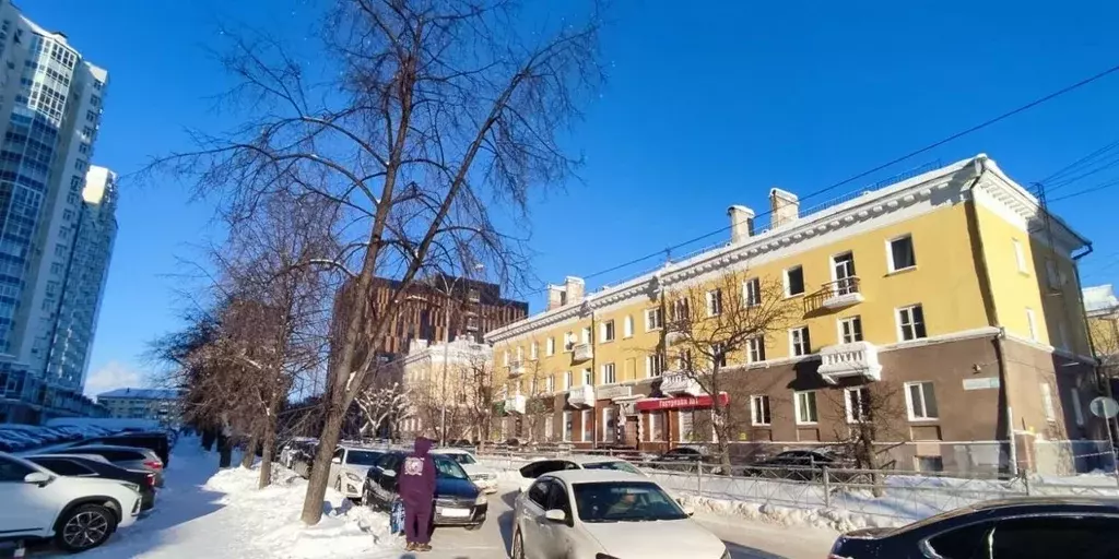 Торговая площадь в Свердловская область, Екатеринбург ул. Бажова, 45 ... - Фото 1