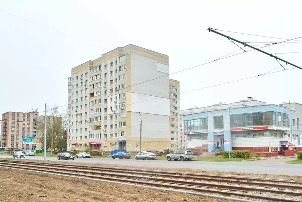 2-к кв. Ярославская область, Ярославль ул. Труфанова, 28а (84.7 м) - Фото 0