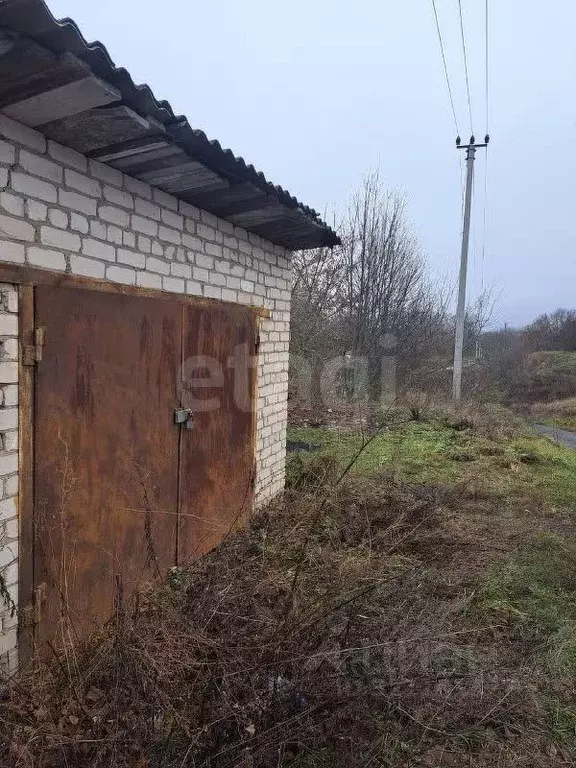 Гараж в Орловская область, Кромы пгт ул. Комсомольская, 86 (18 м) - Фото 1