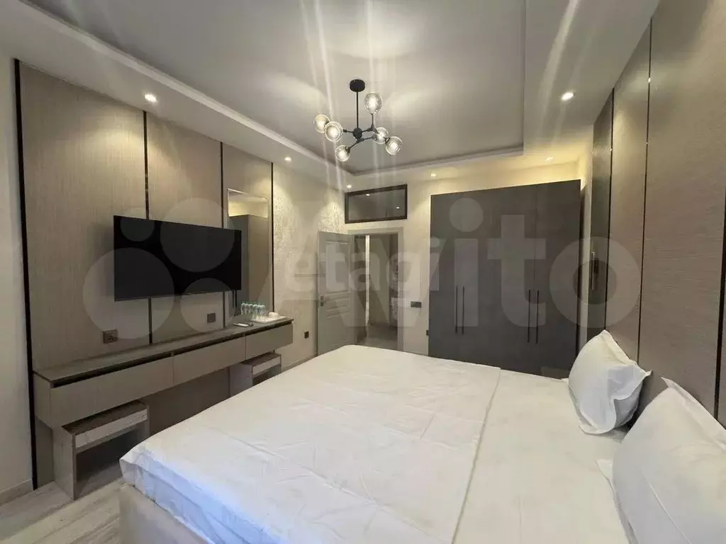 1-к. квартира, 60 м, 8/16 эт. - Фото 0