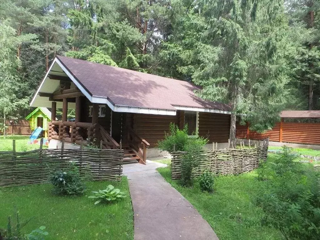 Дом в Тверская область, Конаковский муниципальный округ, д. Глинники ... - Фото 1
