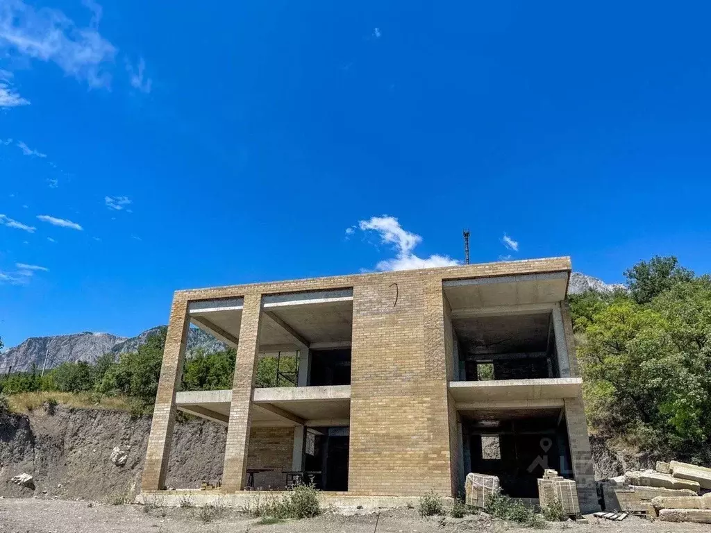 Дом в Крым, Ялта городской округ, Парковое пгт  (200 м) - Фото 1