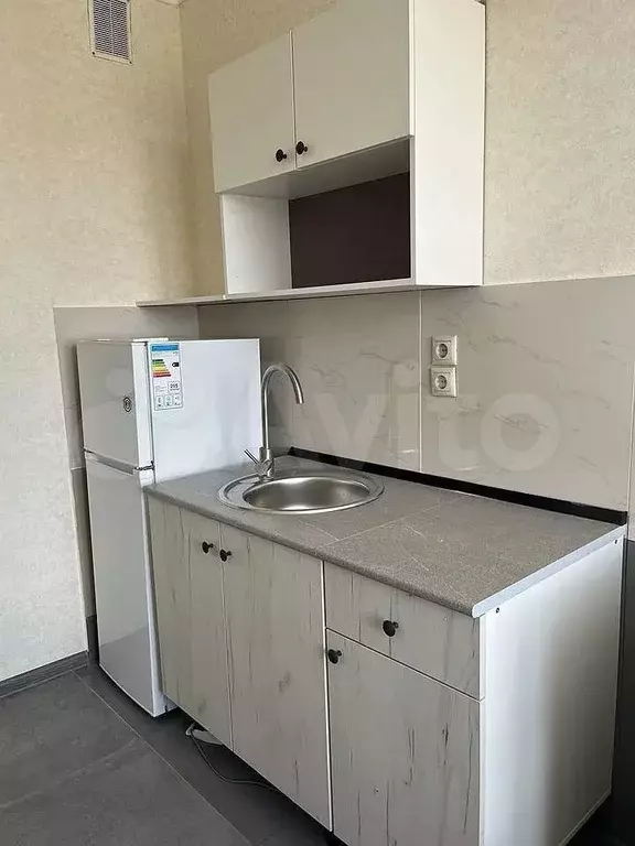 1-к. квартира, 37 м, 4/10 эт. - Фото 0