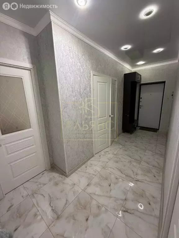 2-комнатная квартира: Владикавказ, улица Цоколаева, 40 (63 м) - Фото 2