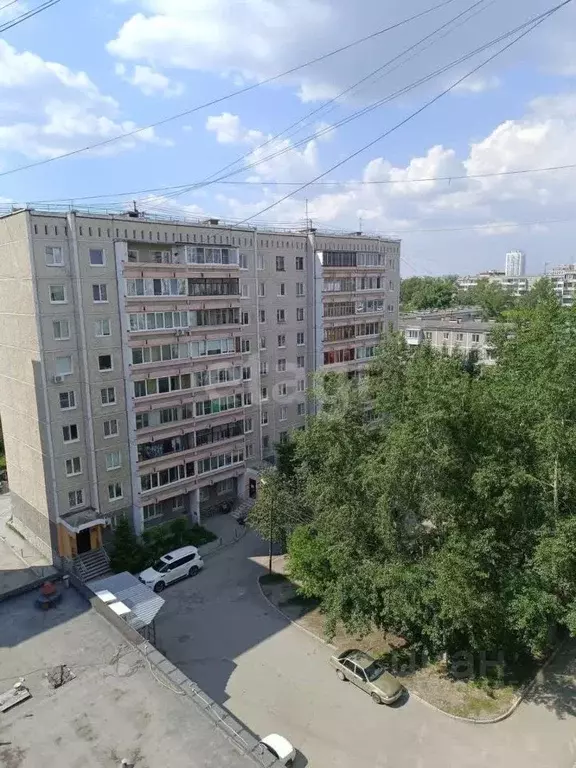 Комната Свердловская область, Екатеринбург ул. Викулова, 46 (14.5 м) - Фото 1