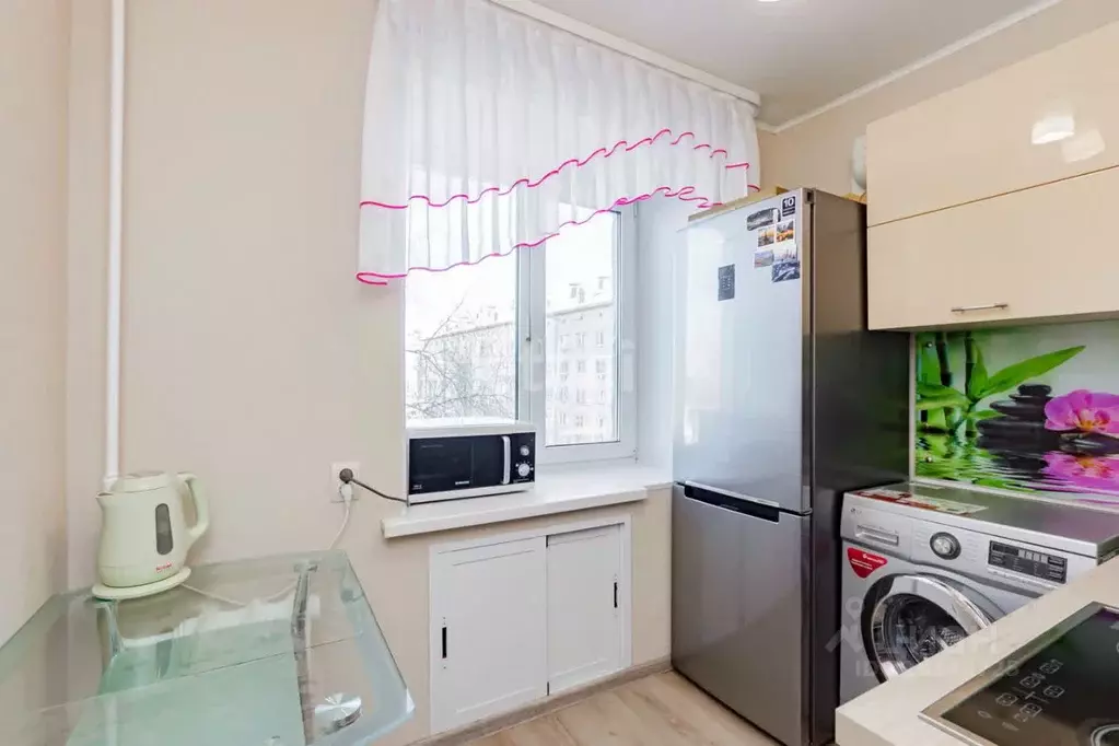 2-к кв. Тюменская область, Тюмень ул. Станционная, 38 (43.3 м) - Фото 1