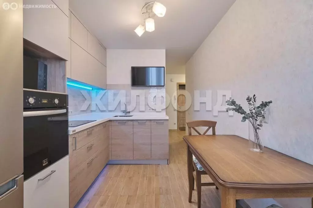 1-комнатная квартира: Томск, проспект Ленина, 2 (35 м) - Фото 2