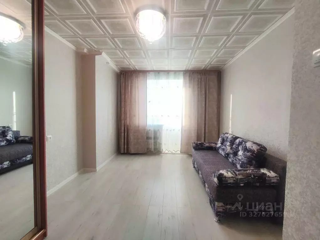 1-к кв. Омская область, Омск просп. Космический, 18Ак1 (33.8 м) - Фото 1