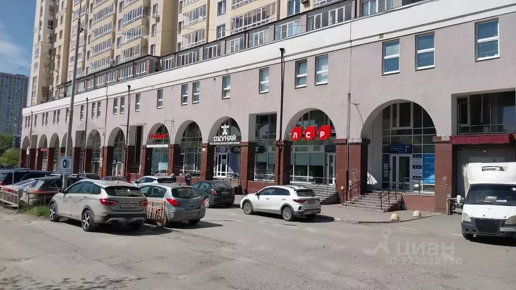 Торговая площадь в Свердловская область, Екатеринбург ул. 8 Марта, 194 ... - Фото 1