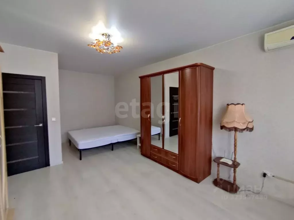 1-к кв. Краснодарский край, Ейск Красная ул. (44.7 м) - Фото 0