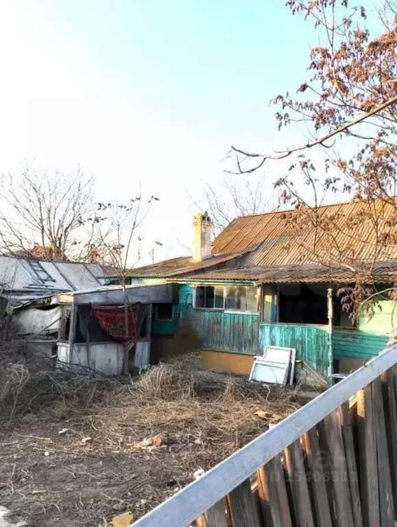 Дом в Астраханская область, Астрахань ул. Курнатовского, 6 (67 м) - Фото 1
