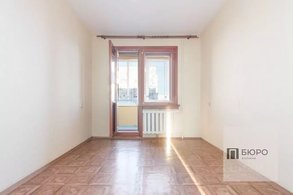 3-к кв. Волгоградская область, Волжский ул. Александрова, 26 (64.5 м) - Фото 0