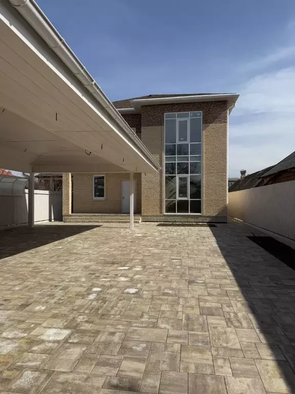 Дом в Краснодарский край, Краснодар Центральный мкр, проезд ... - Фото 1