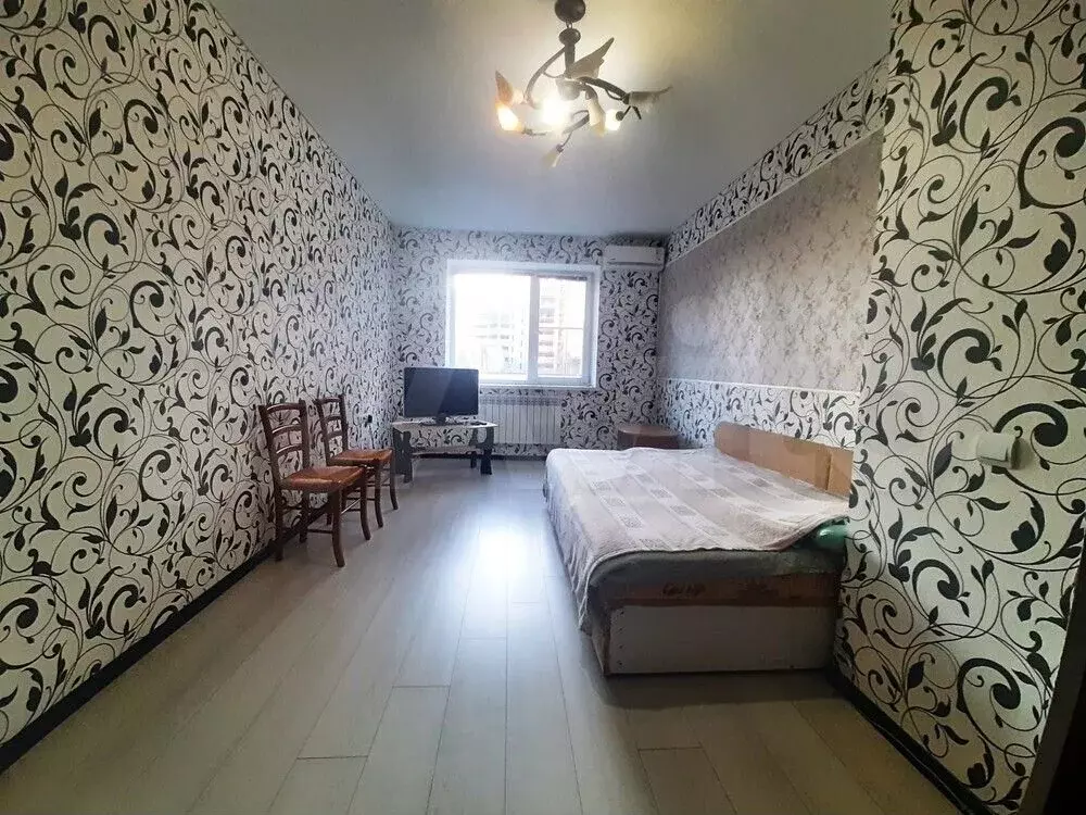 1-к. квартира, 40 м, 2/7 эт. - Фото 0