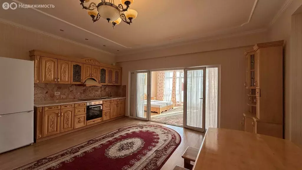 4-комнатная квартира: Ялта, Загородная улица, 17Г (126 м) - Фото 1