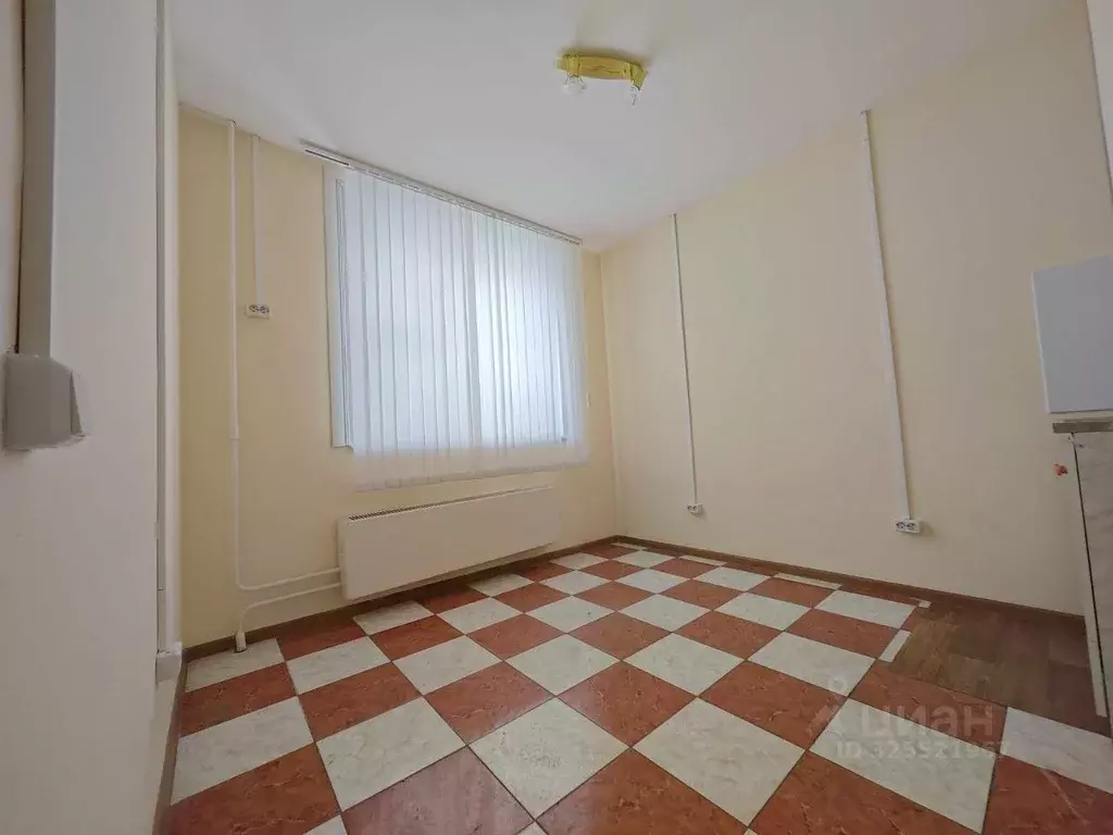 Помещение свободного назначения в Москва ул. Адмирала Лазарева, 47 (10 ... - Фото 1