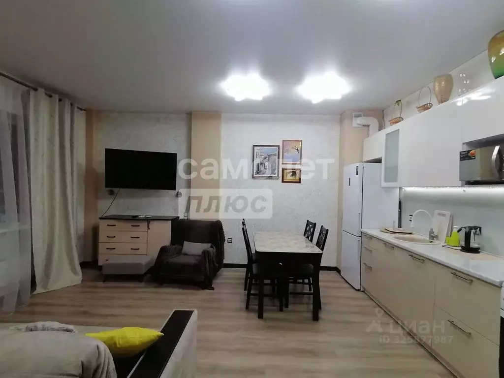 Студия Челябинская область, Челябинск Российская ул., 75 (40.3 м) - Фото 1