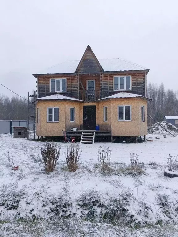 Дом в Вологодская область, Череповецкий район, Ирдоматское с/пос, д. ... - Фото 0