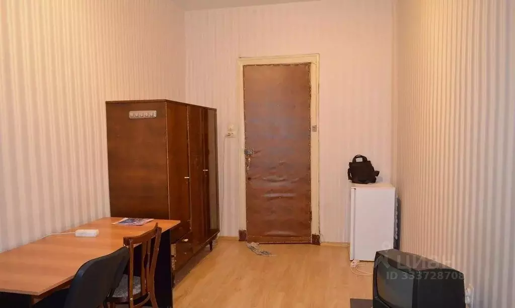 Комната Санкт-Петербург 6-я Васильевского острова линия, 43 (14.0 м) - Фото 1