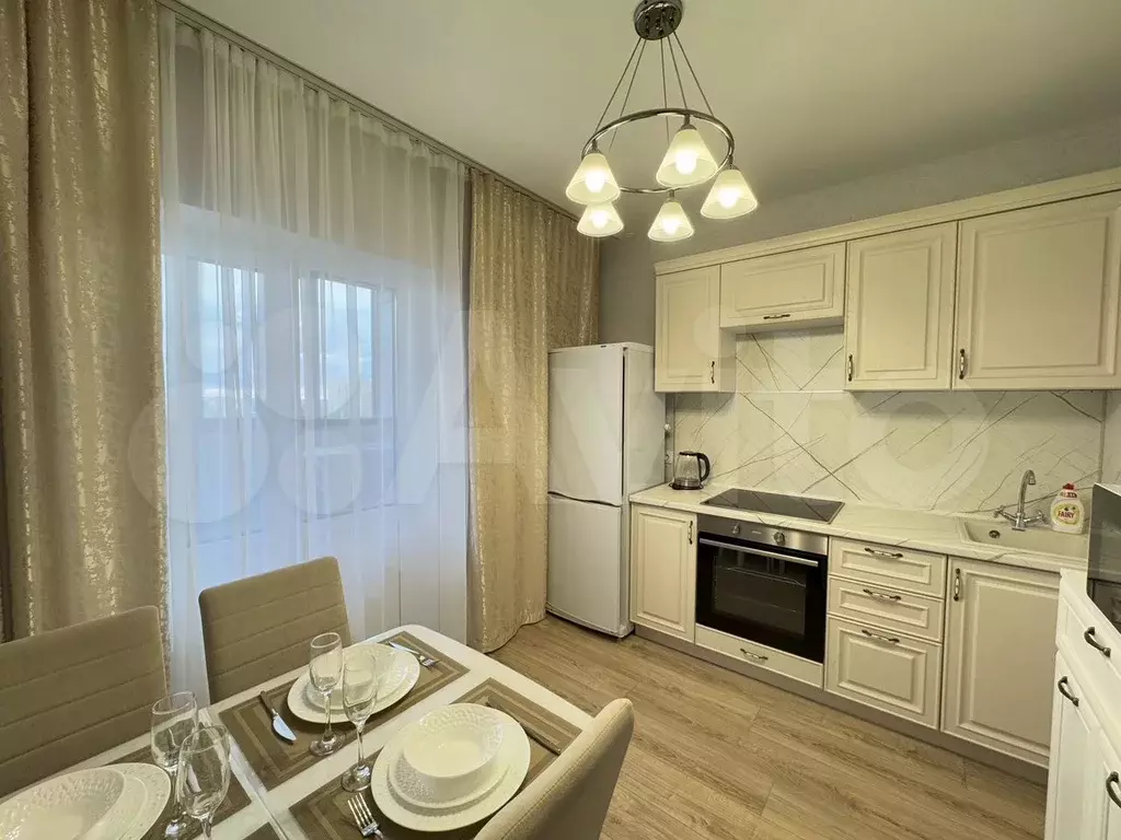 1-к. квартира, 40 м, 11/17 эт. - Фото 1
