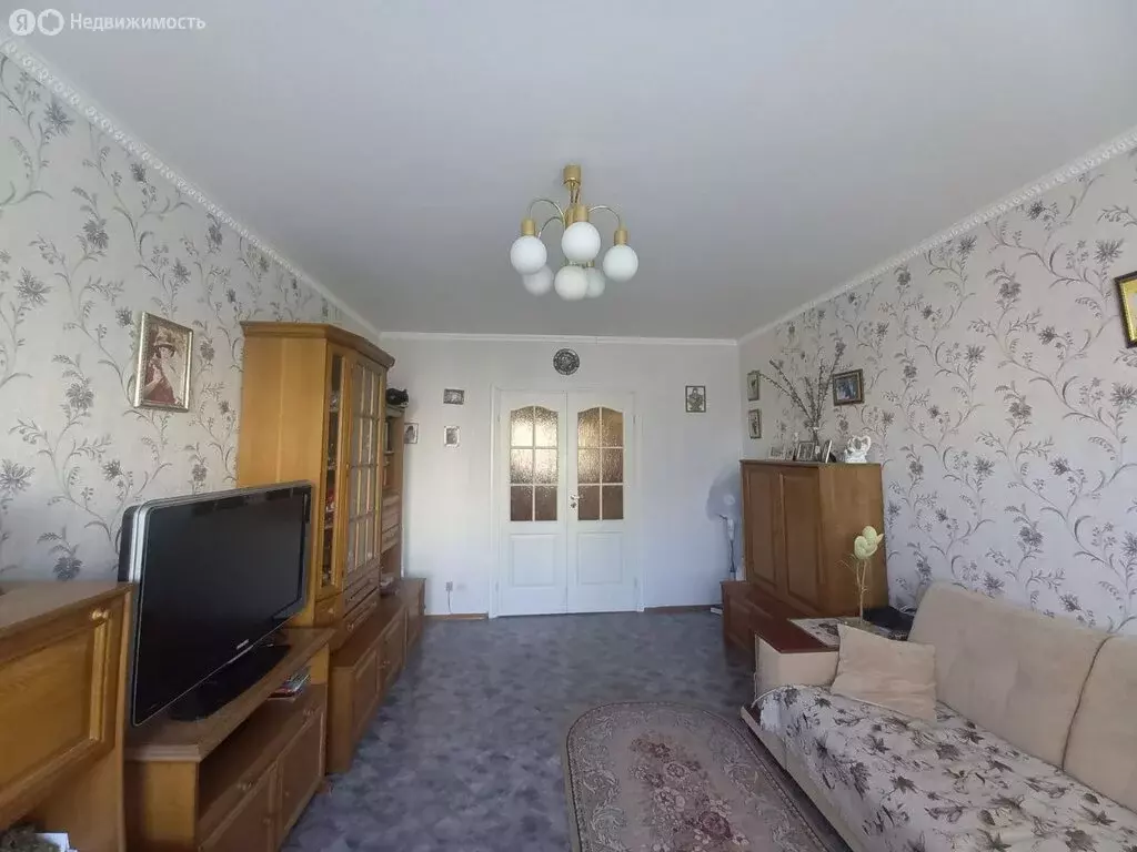 3-комнатная квартира: Волгоград, улица Кропоткина, 13 (67.5 м) - Фото 0
