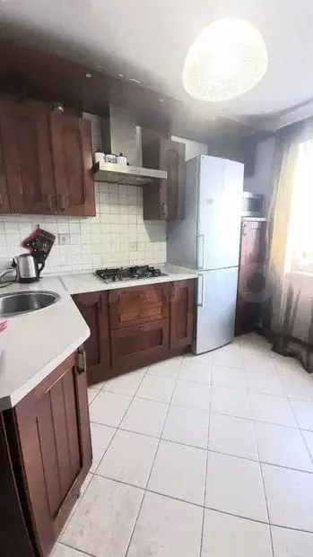 2-к. квартира, 70 м, 5/9 эт. - Фото 0