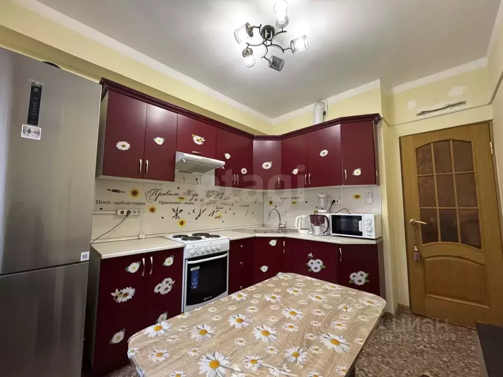 2-к кв. Карачаево-Черкесия, Черкесск ул. Свободы, 62/4 (54.4 м) - Фото 1