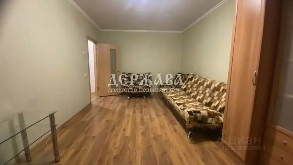 1-к кв. Белгородская область, Старый Оскол Восточный мкр, 12 (40.0 м) - Фото 2