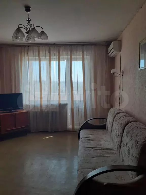 1-к. квартира, 38 м, 4/10 эт. - Фото 1