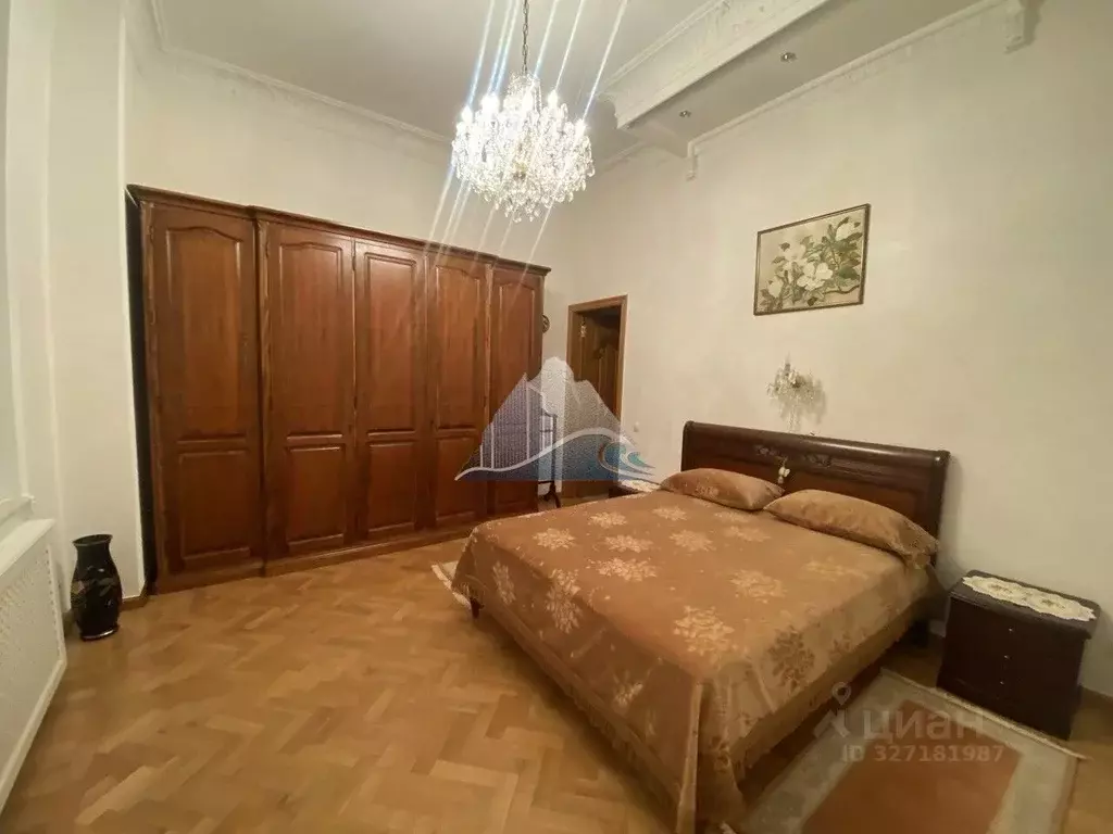 3-к кв. Крым, Ялта ул. Пальмиро Тольятти, 13 (115.0 м) - Фото 1