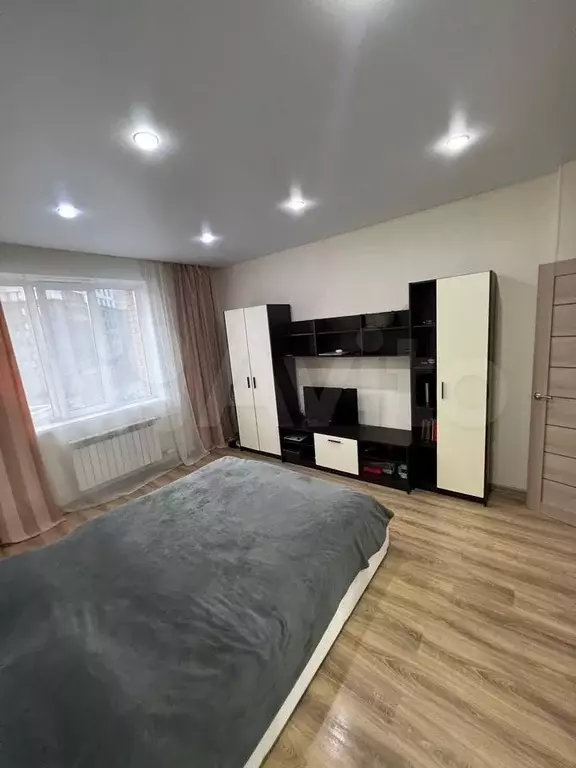 1-к. квартира, 40 м, 2/24 эт. - Фото 0