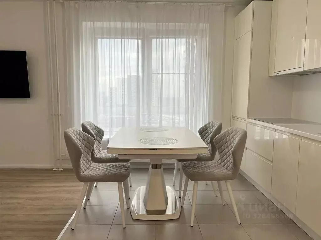 3-к кв. Москва ул. Саларьевская, 9 (55.9 м) - Фото 1