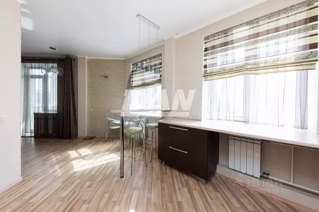 3-к кв. Челябинская область, Челябинск ул. Работниц, 72 (98.3 м) - Фото 1