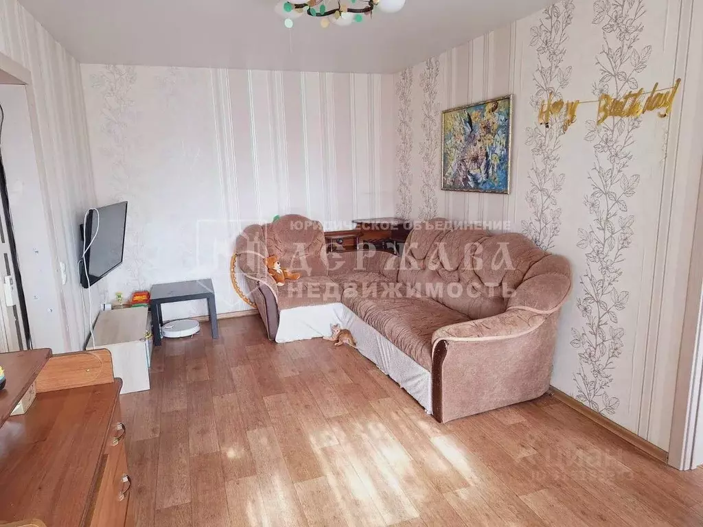 3-к кв. Кемеровская область, Кемерово просп. Ленина, 138 (52.6 м) - Фото 0