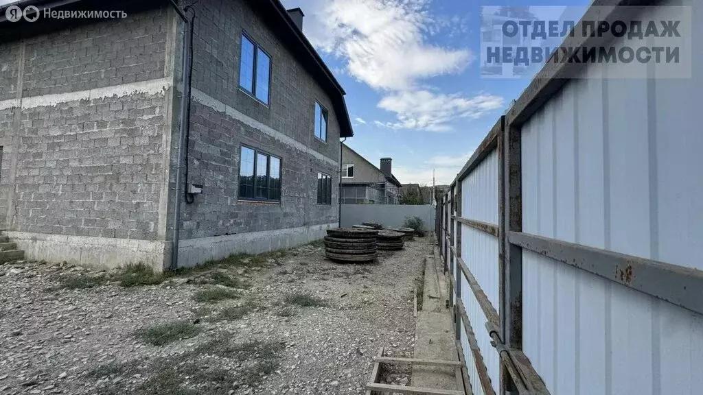 Дом в Крымск, улица Луначарского (226.1 м) - Фото 2