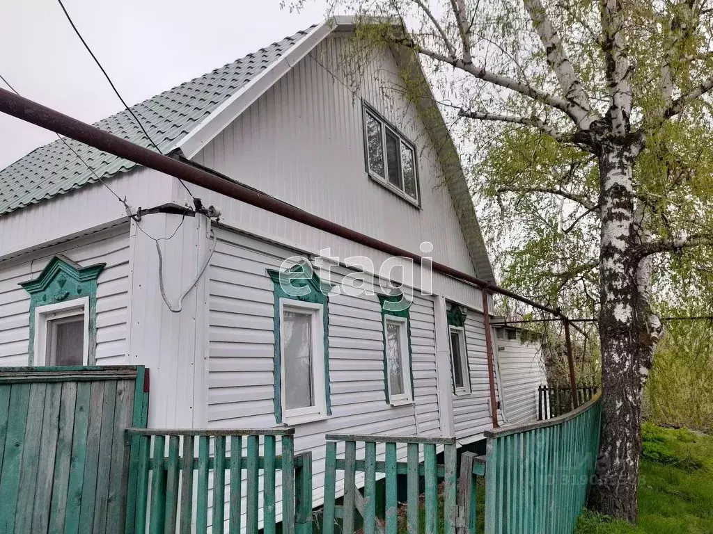 Дом в Саратовская область, Балашовский район, Пинеровка рп Почтовая ... - Фото 0