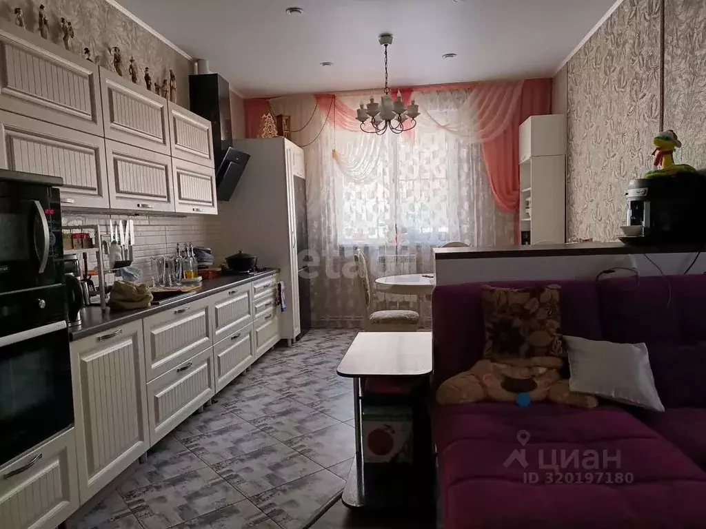 Дом в Челябинская область, Миасс пер. Карла Маркса (94 м) - Фото 0