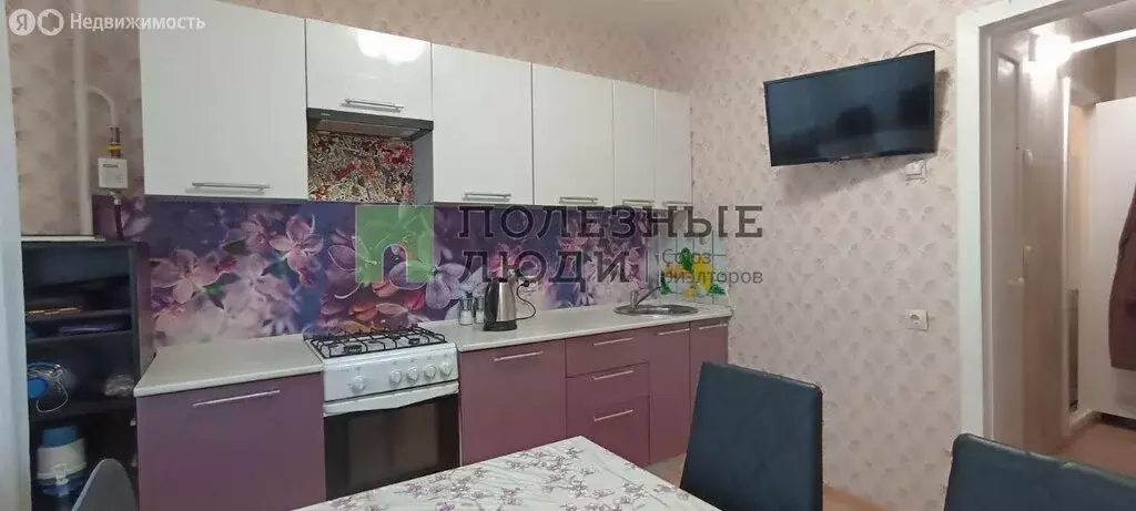 2-комнатная квартира: Ижевск, улица Зои Космодемьянской, 14 (45.6 м) - Фото 1