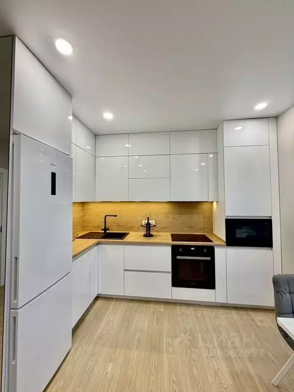 3-к кв. Астраханская область, Астрахань ул. Набережная Приволжского ... - Фото 1