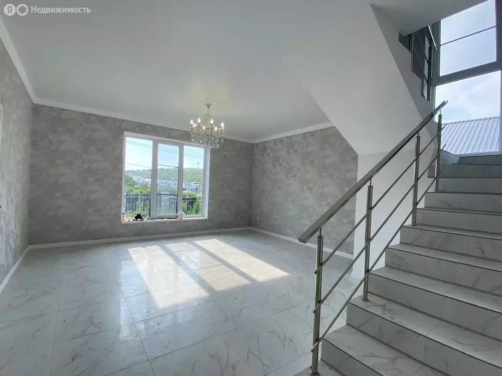 Дом в село Супсех, улица Вячеслава Карпова (150 м) - Фото 1