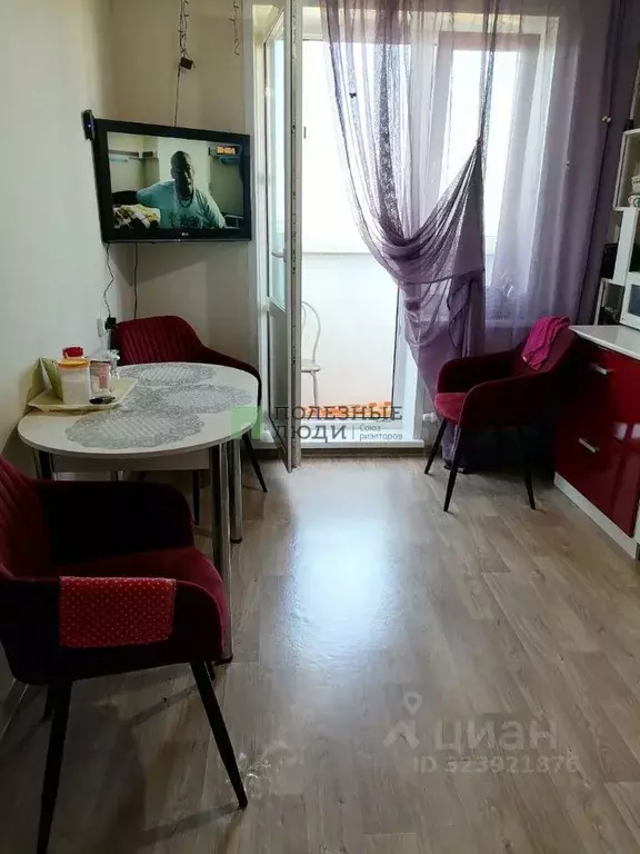 3-к кв. Красноярский край, Красноярск ул. Светлова, 42 (69.0 м) - Фото 1