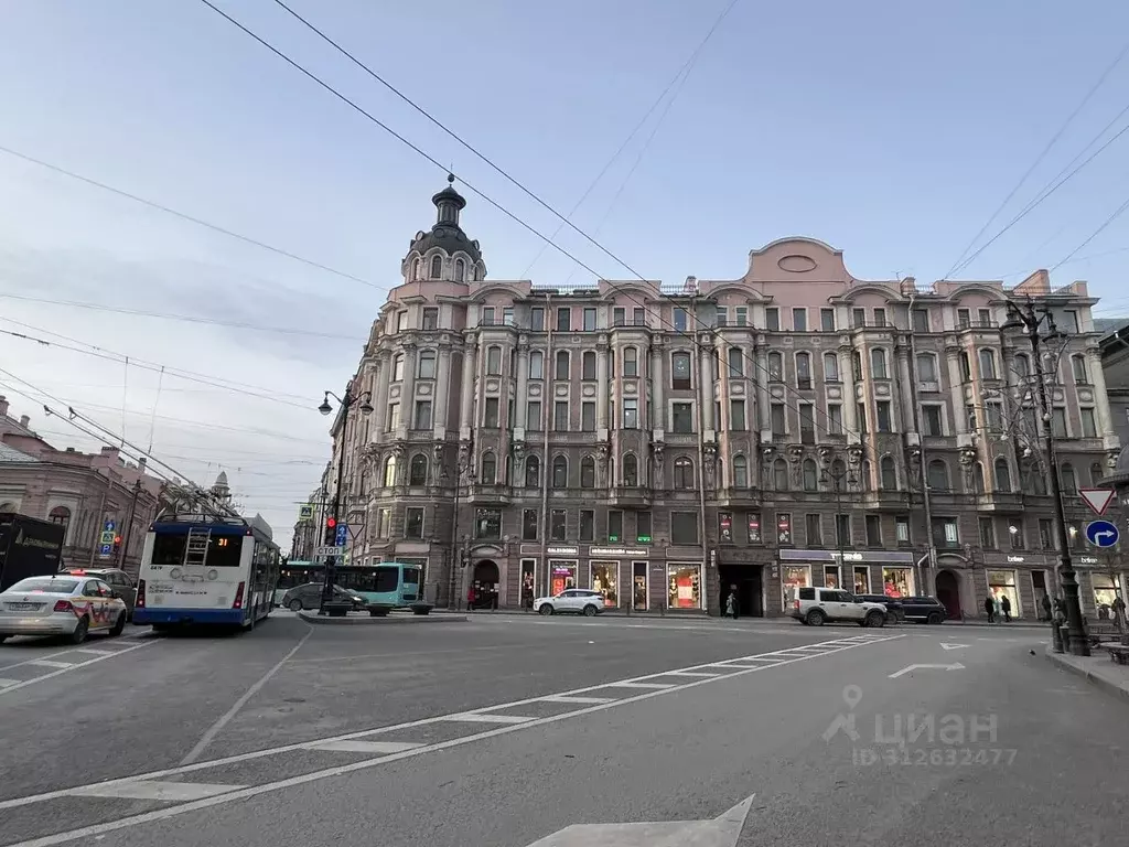 Комната Санкт-Петербург Каменноостровский просп., 38/96 (25.6 м) - Фото 0