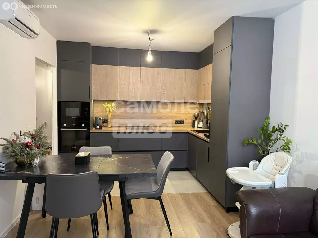 3-комнатная квартира: посёлок Ильинское-Усово, Архангельская улица, 2 ... - Фото 1